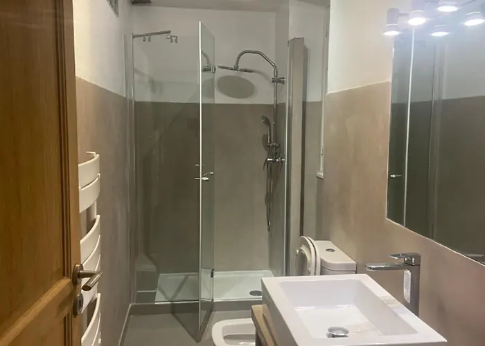 Appartement T2 4eme Etage Marche Bastia (Corsica)